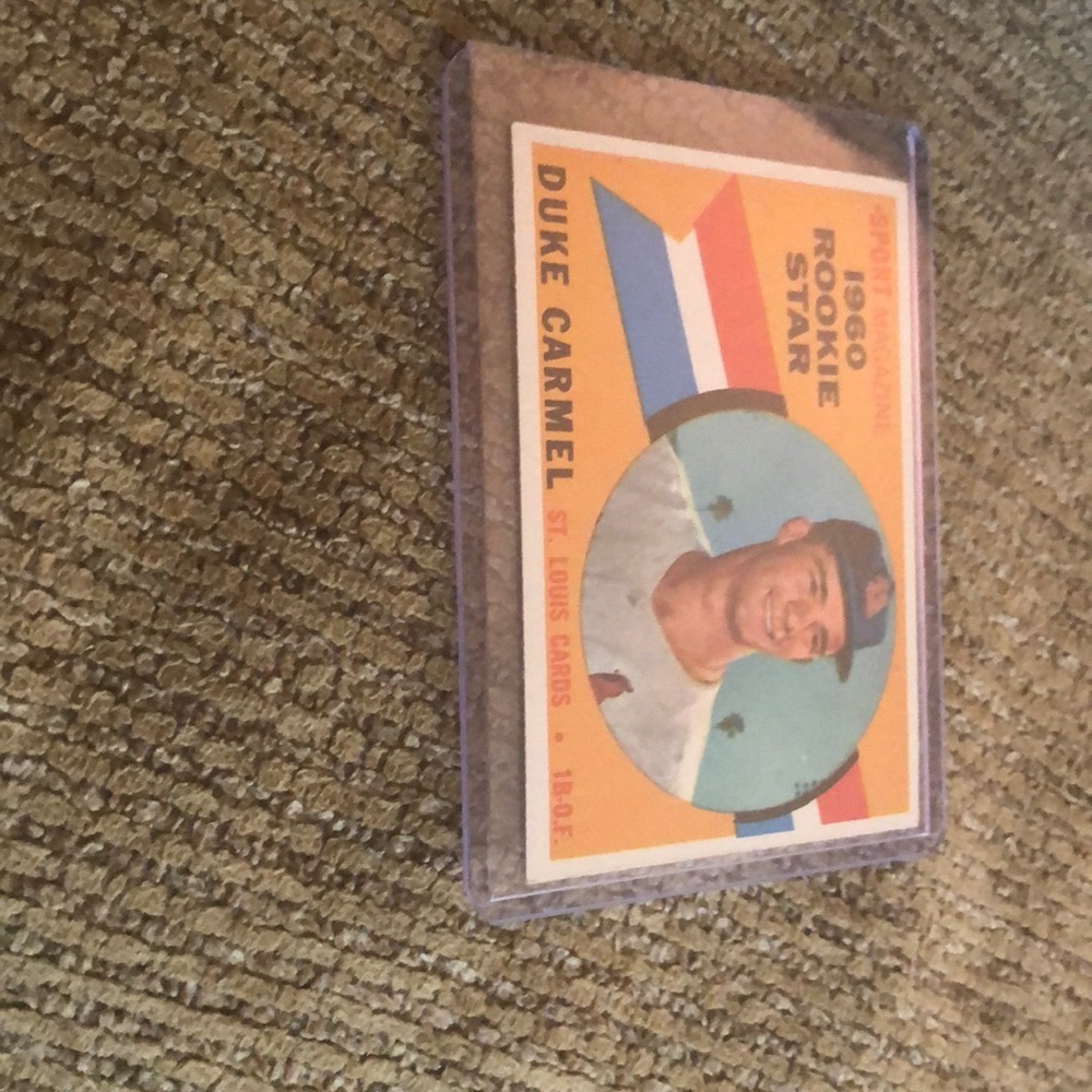 1960 Topps Duke Carmel baseball card